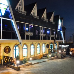 ресторанно-гостиничный комплекс "Замок"