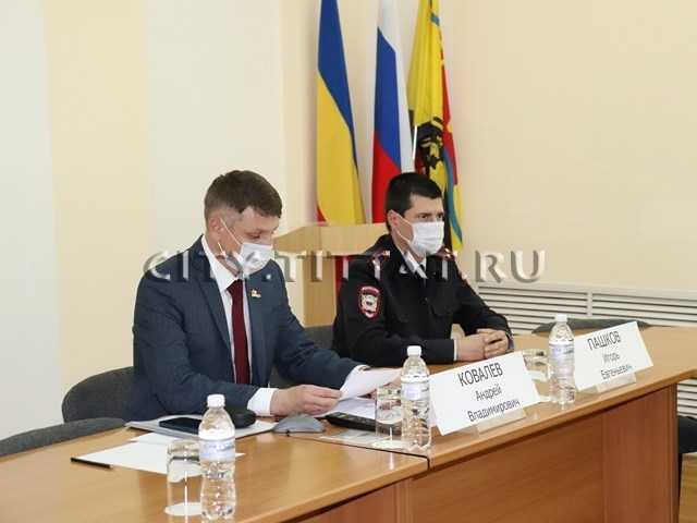 Андрей Ковалев провел заседание комиссии по чрезвычайным ситуациям