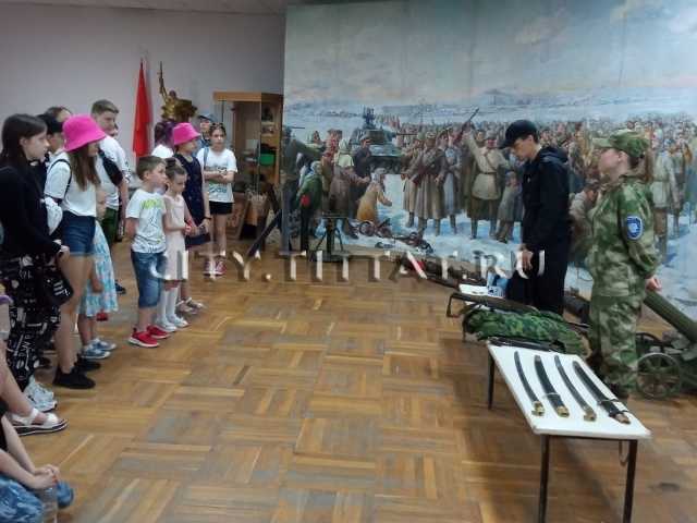 В шахтинском музее детям рассказали о казачестве